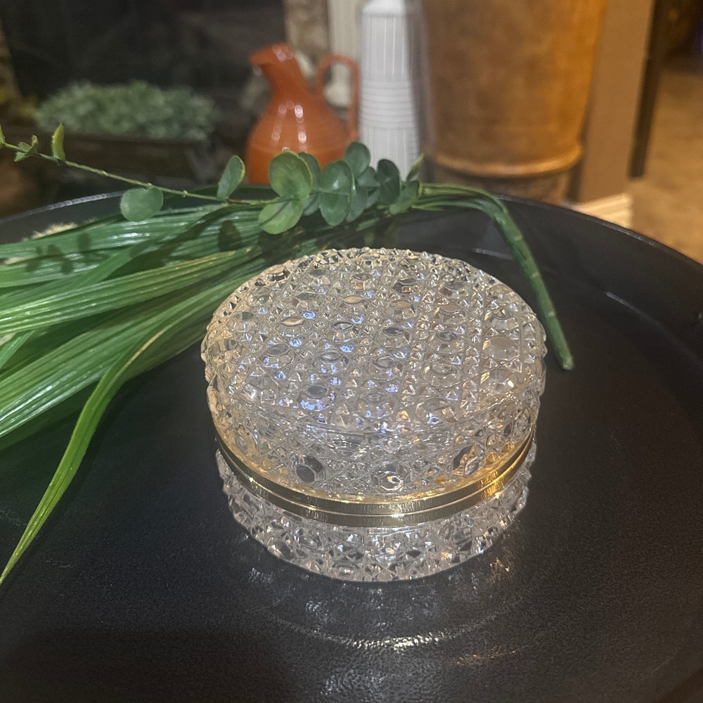 Beautiful VTG Cut Glass Oval Casket Hollywood Regency Hinged Trinket/Jewelry box